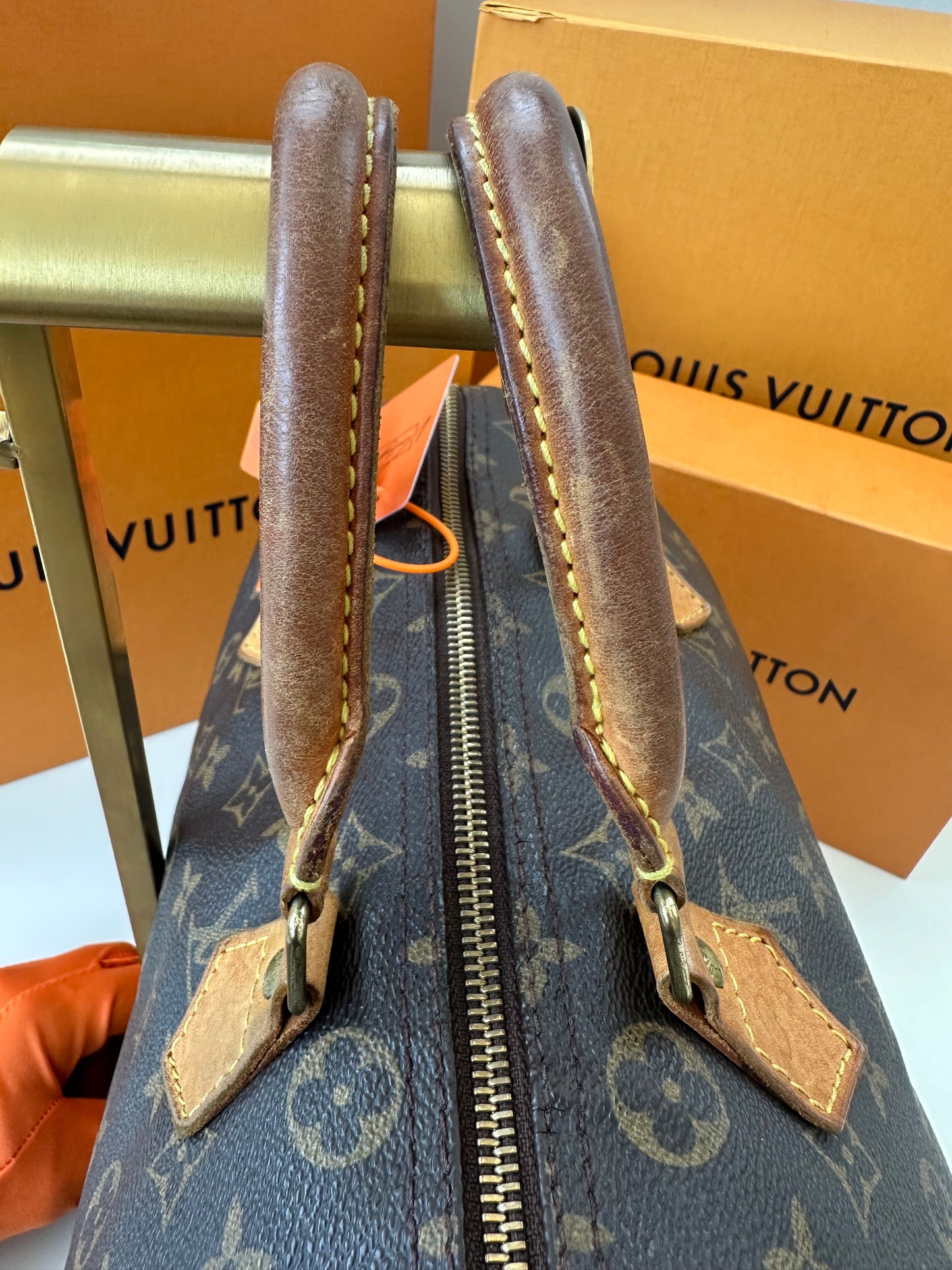 Louis Vuitton Speedy 30