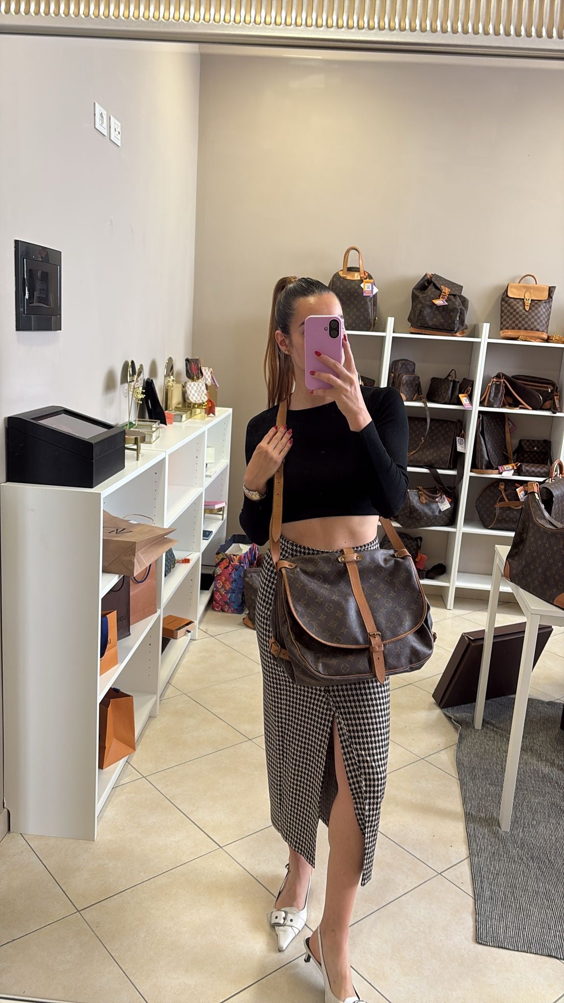 Louis Vuitton Saumur 35