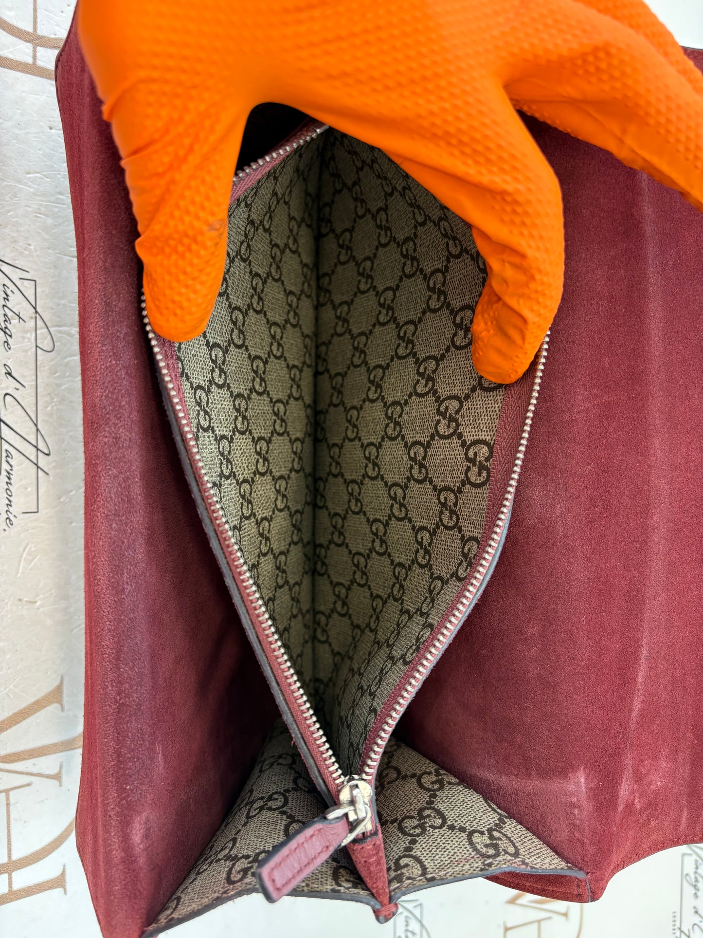 201386 - Gucci Dionysus