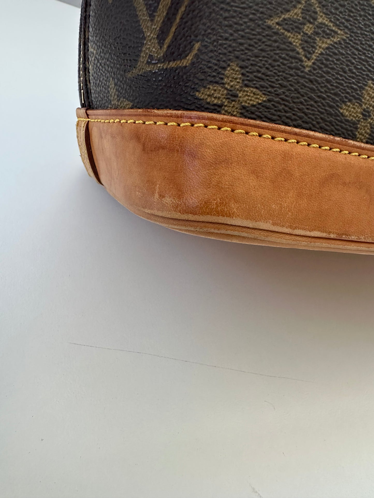 Louis Vuitton Alma