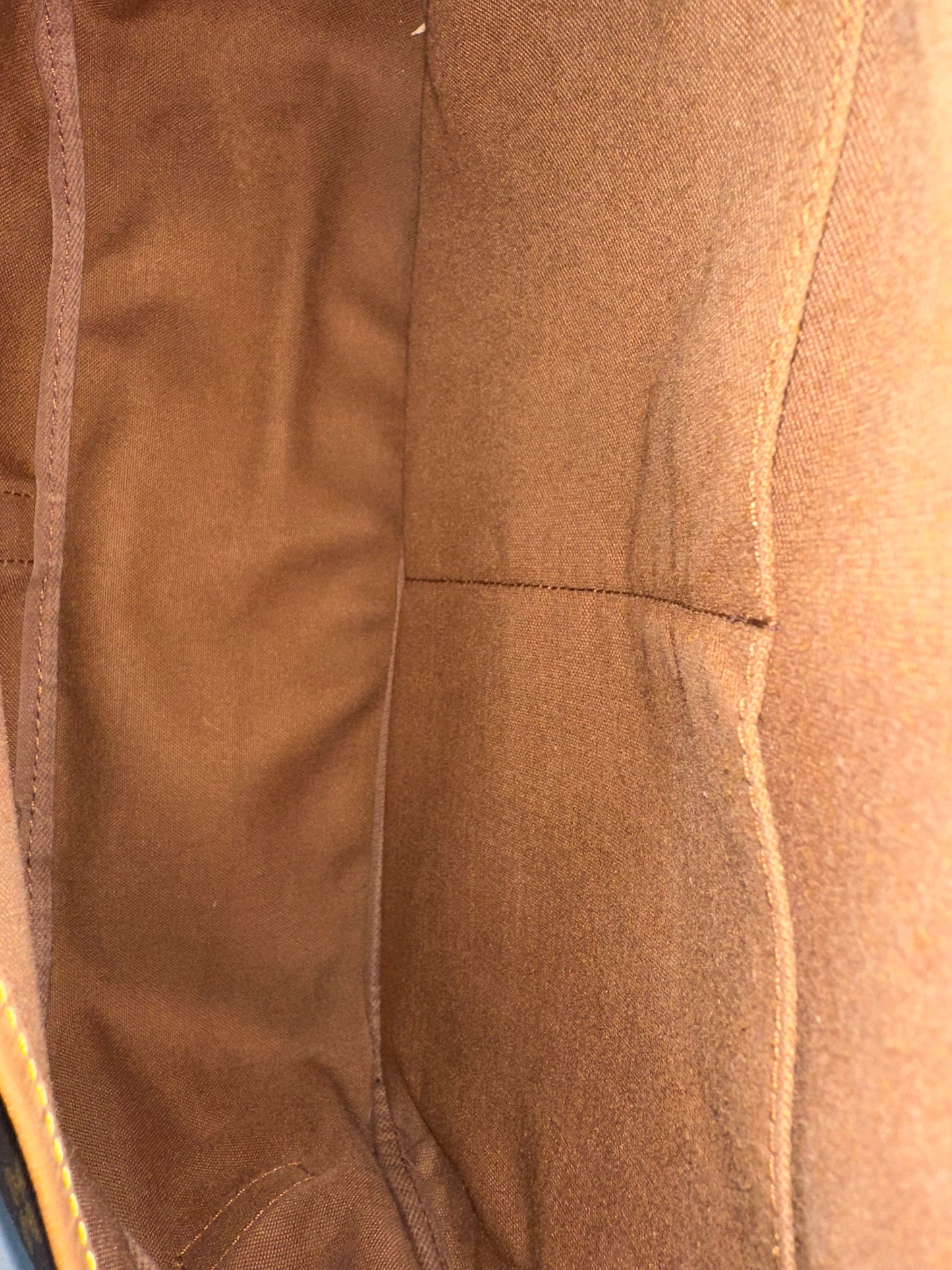 Louis Vuitton Saumur 35