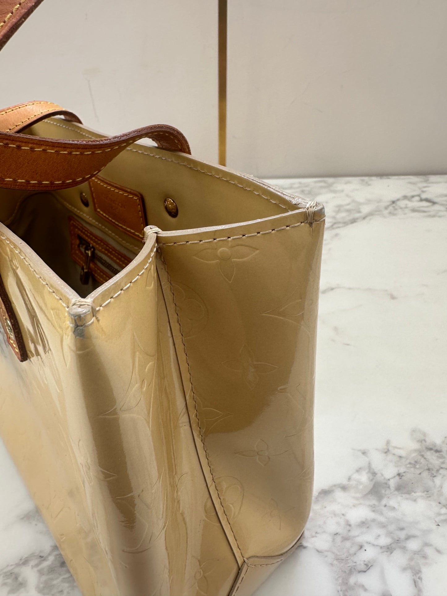Louis Vuitton Reade PM Vernis Yellow