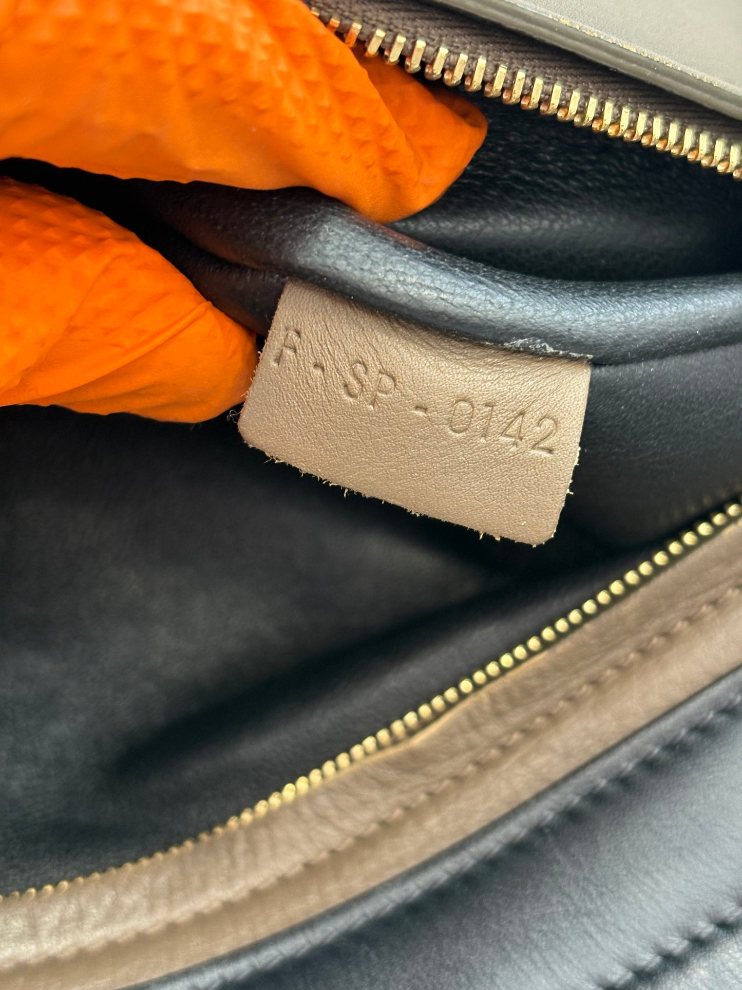 383731 - Céline Trapeze