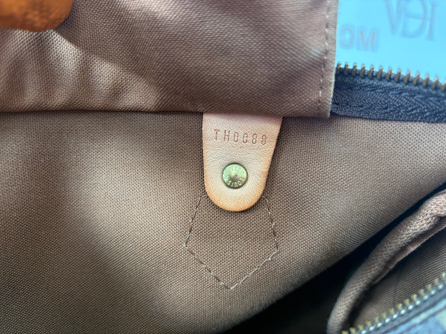 018248 - Louis Vuitton Speedy 30