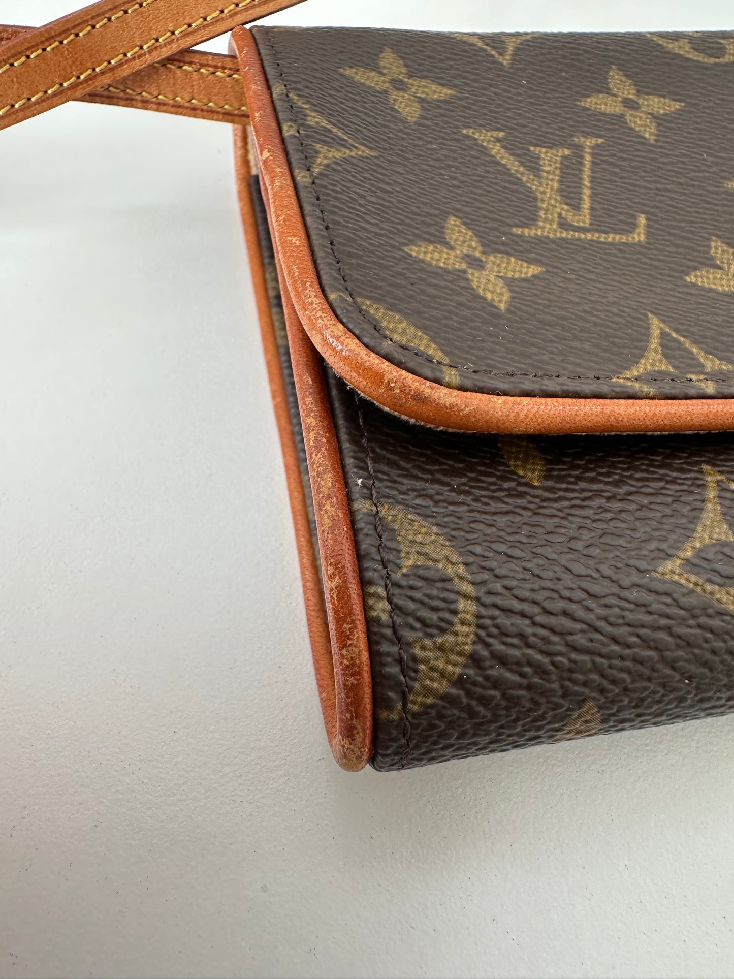 Louis Vuitton Pochette Twin GM
