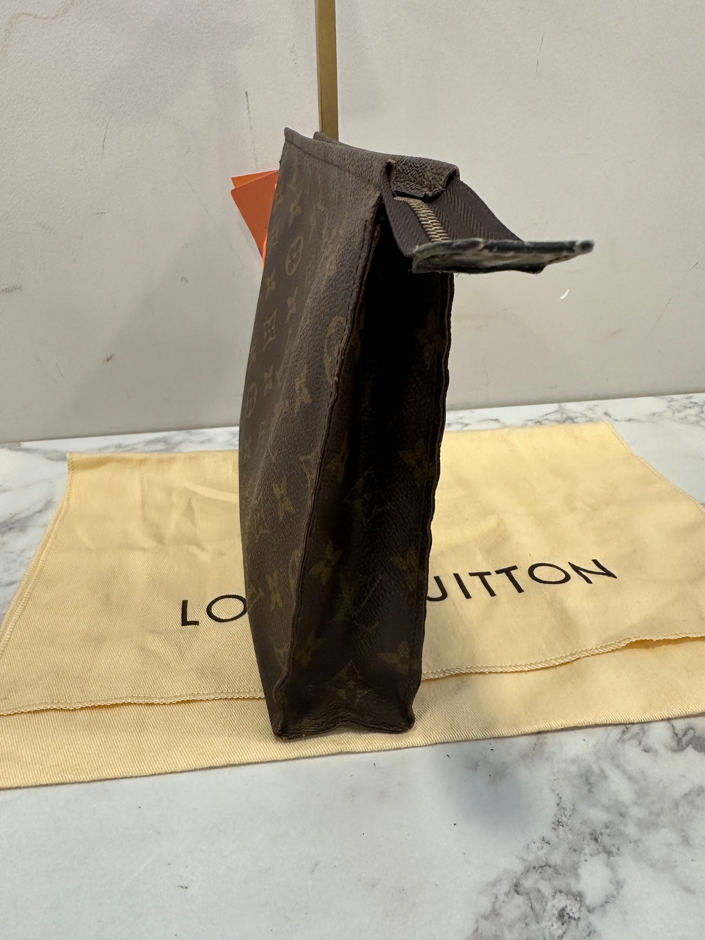 Louis Vuitton Toilette 26