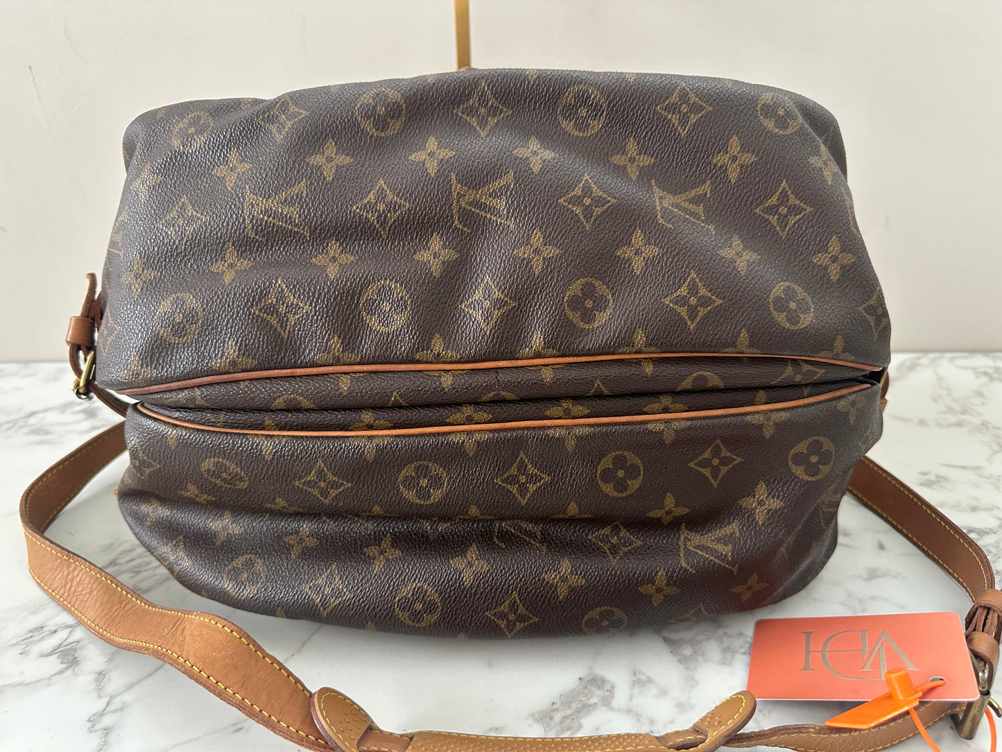 Louis Vuitton Saumur 35