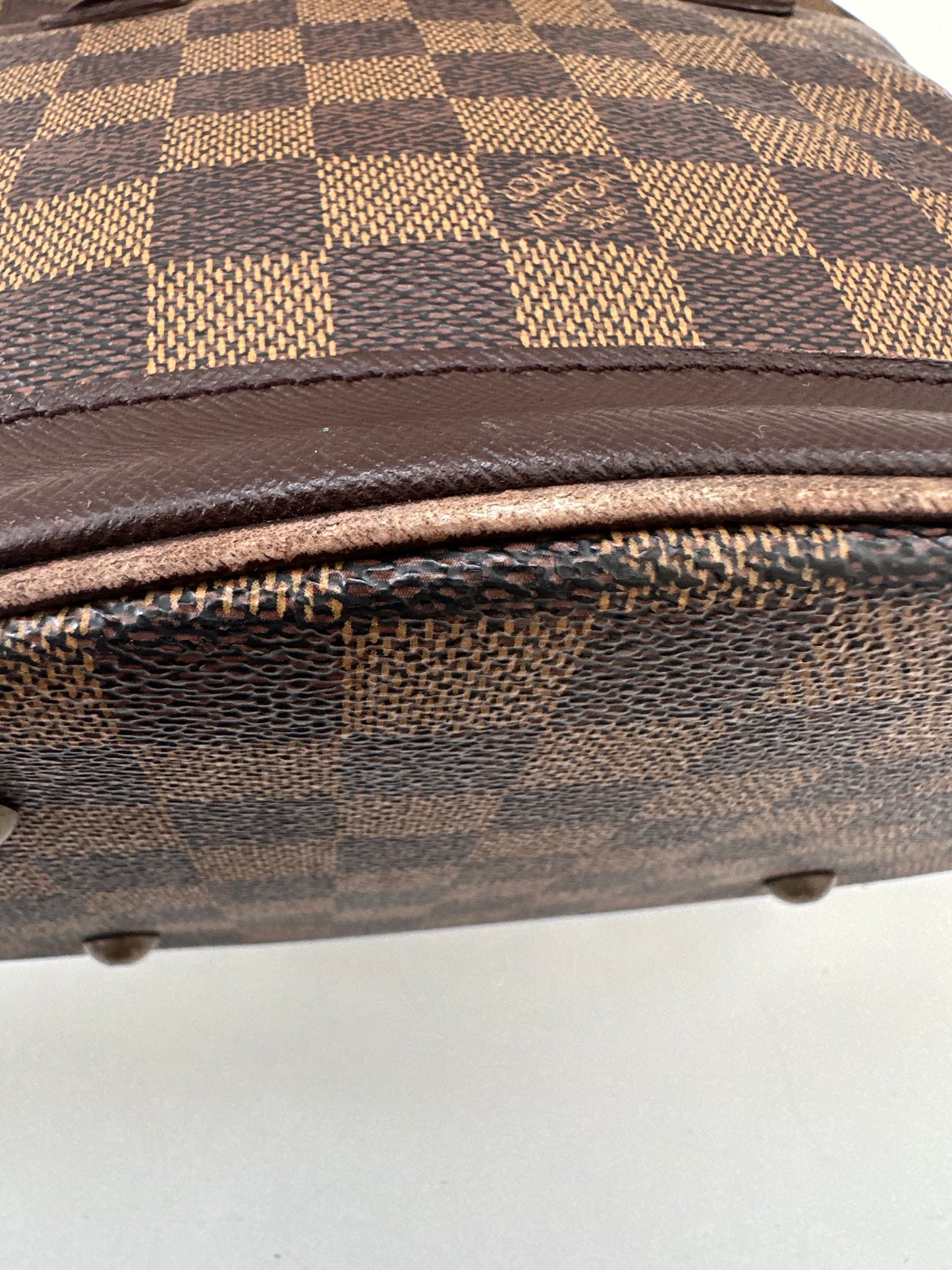 Louis Vuitton Marais