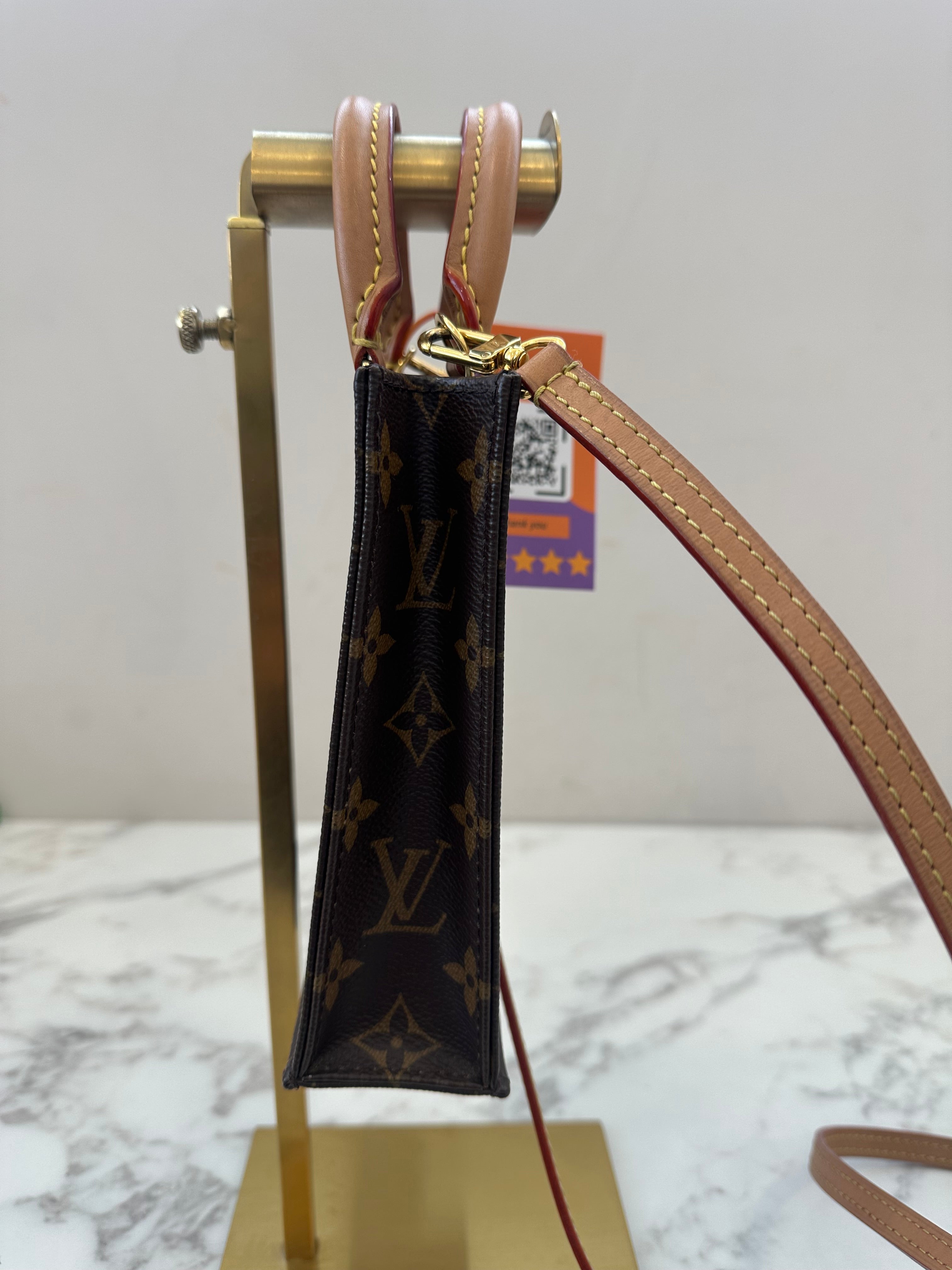 Louis Vuitton Petite Sac Plat