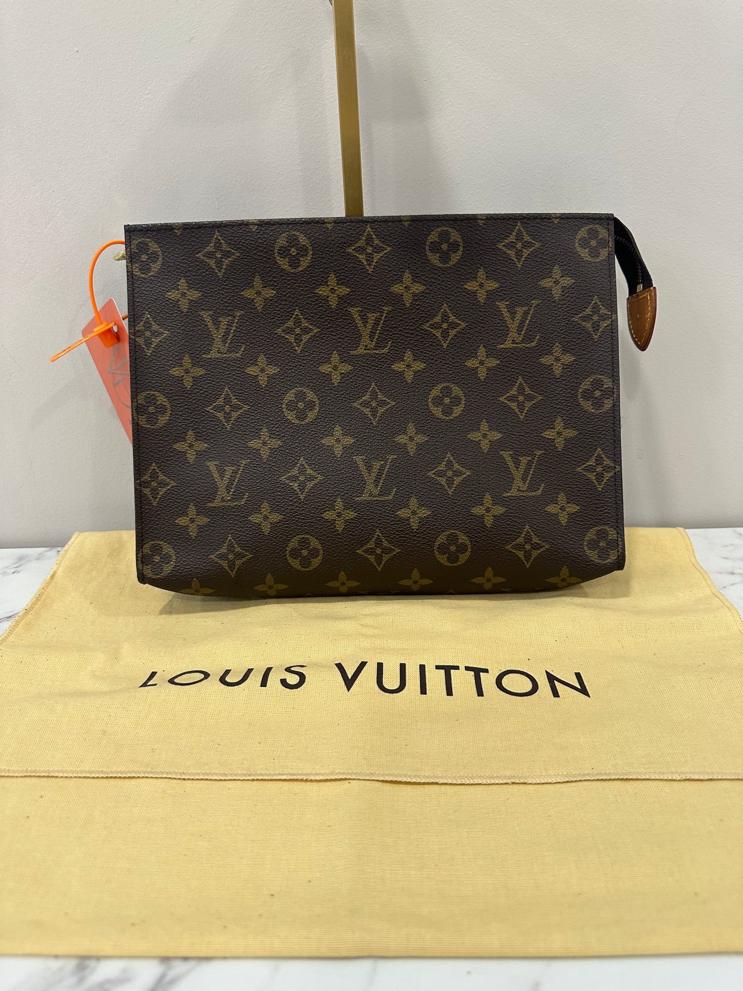 Louis Vuitton Toilette 26