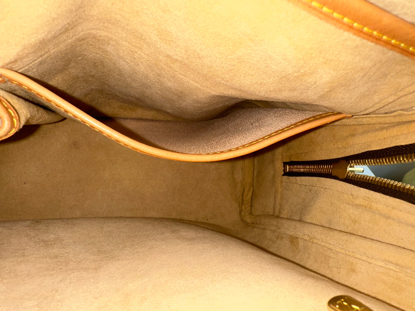 Louis Vuitton Rivoli