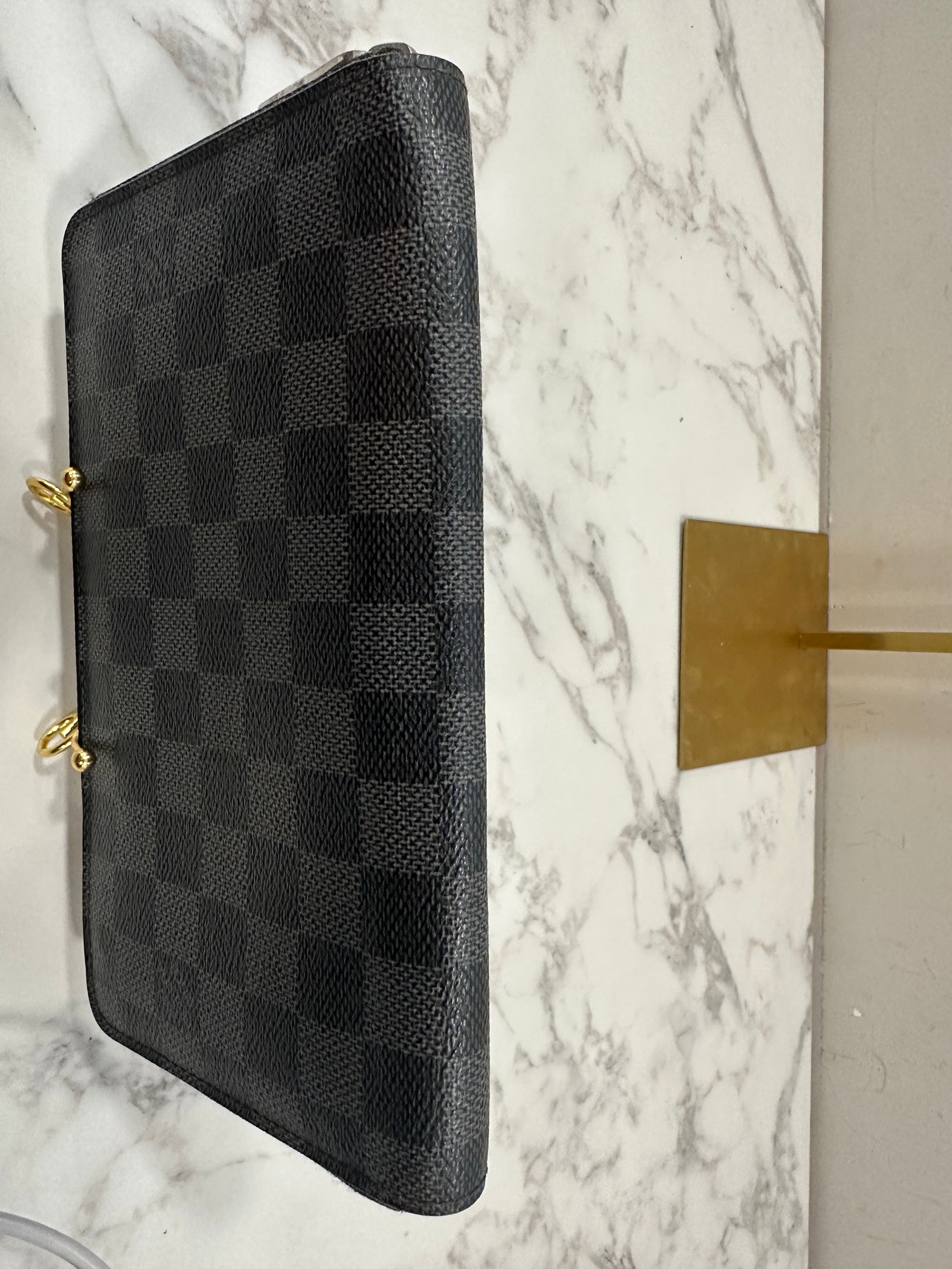 Louis Vuitton Zippy Graphite