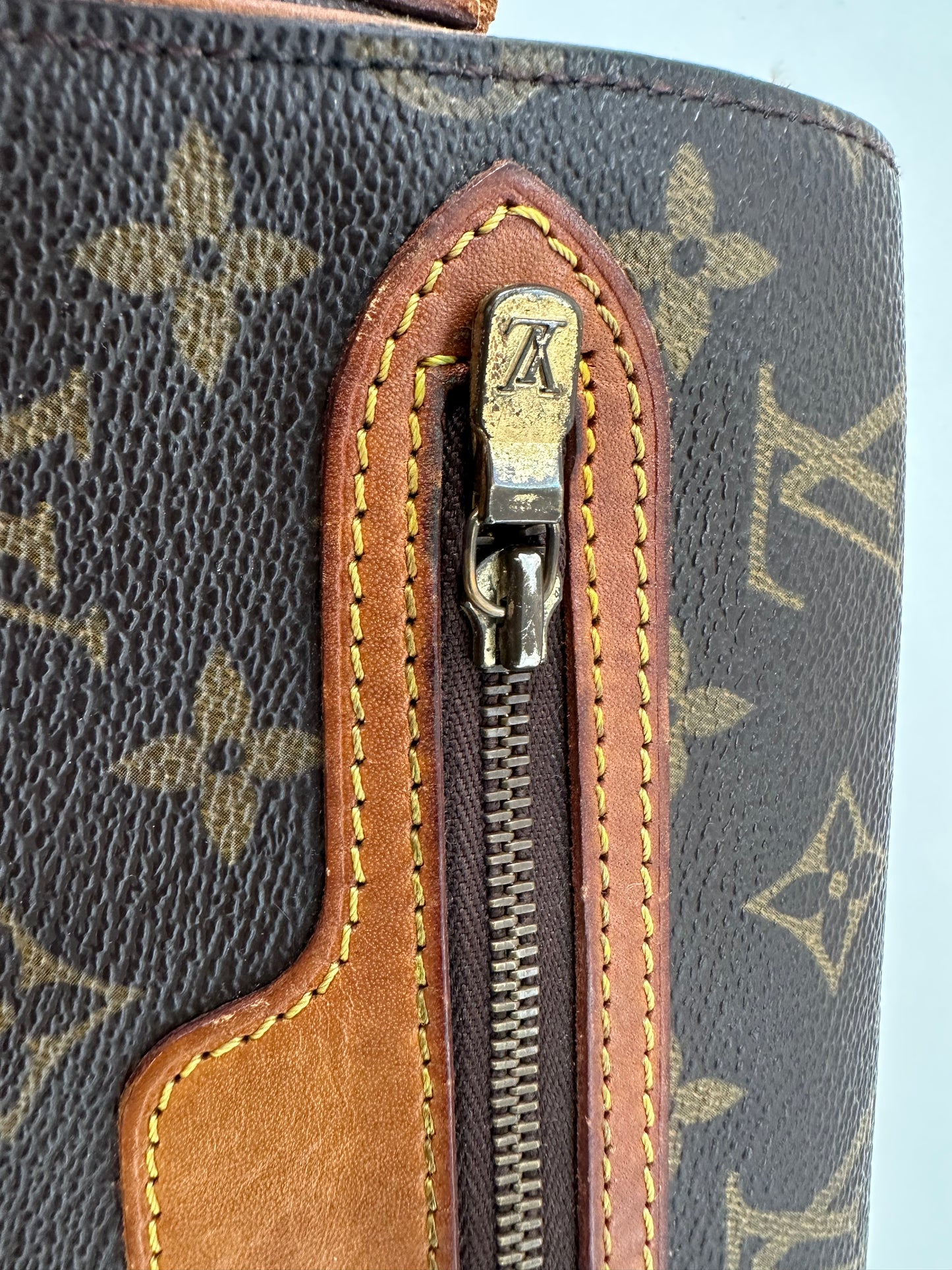 Louis Vuitton Saint German 24