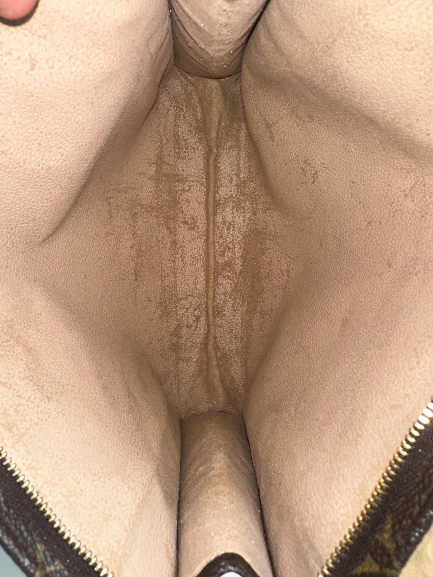 Louis Vuitton Toilette 26