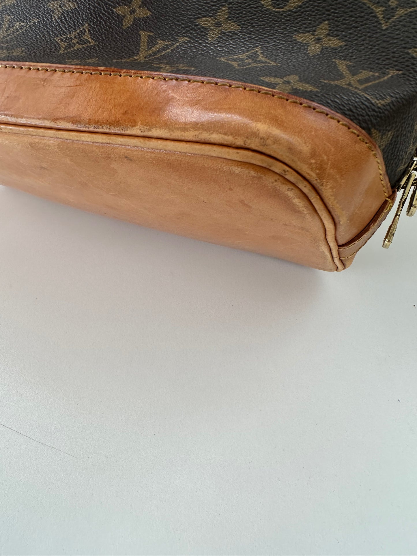 Louis Vuitton Alma