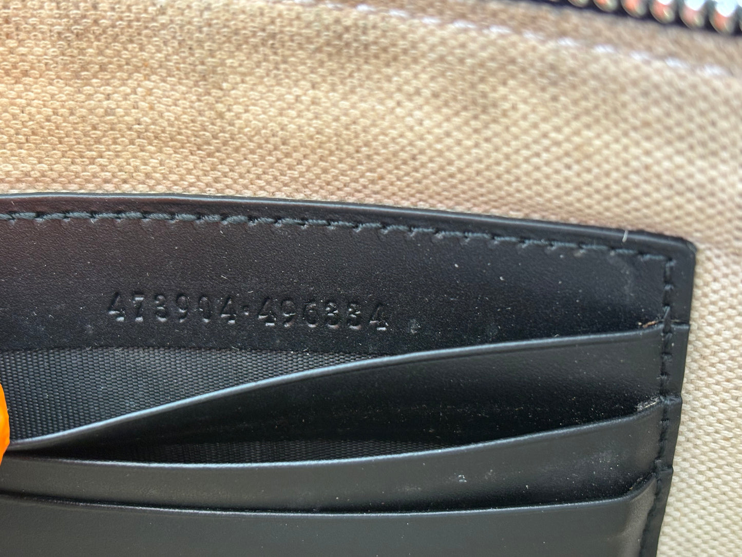 383474 - Gucci GG Supreme