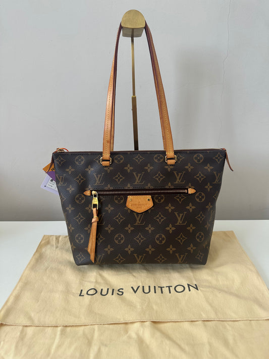 Louis Vuitton Lena