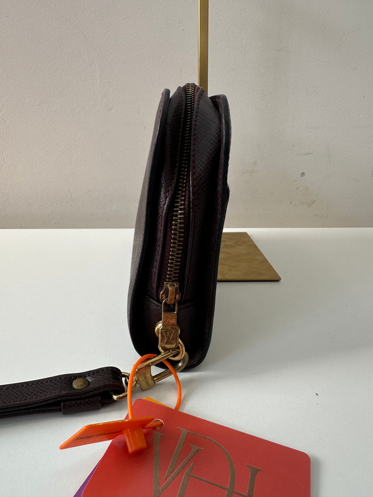 Louis Vuitton Pochette Taiga