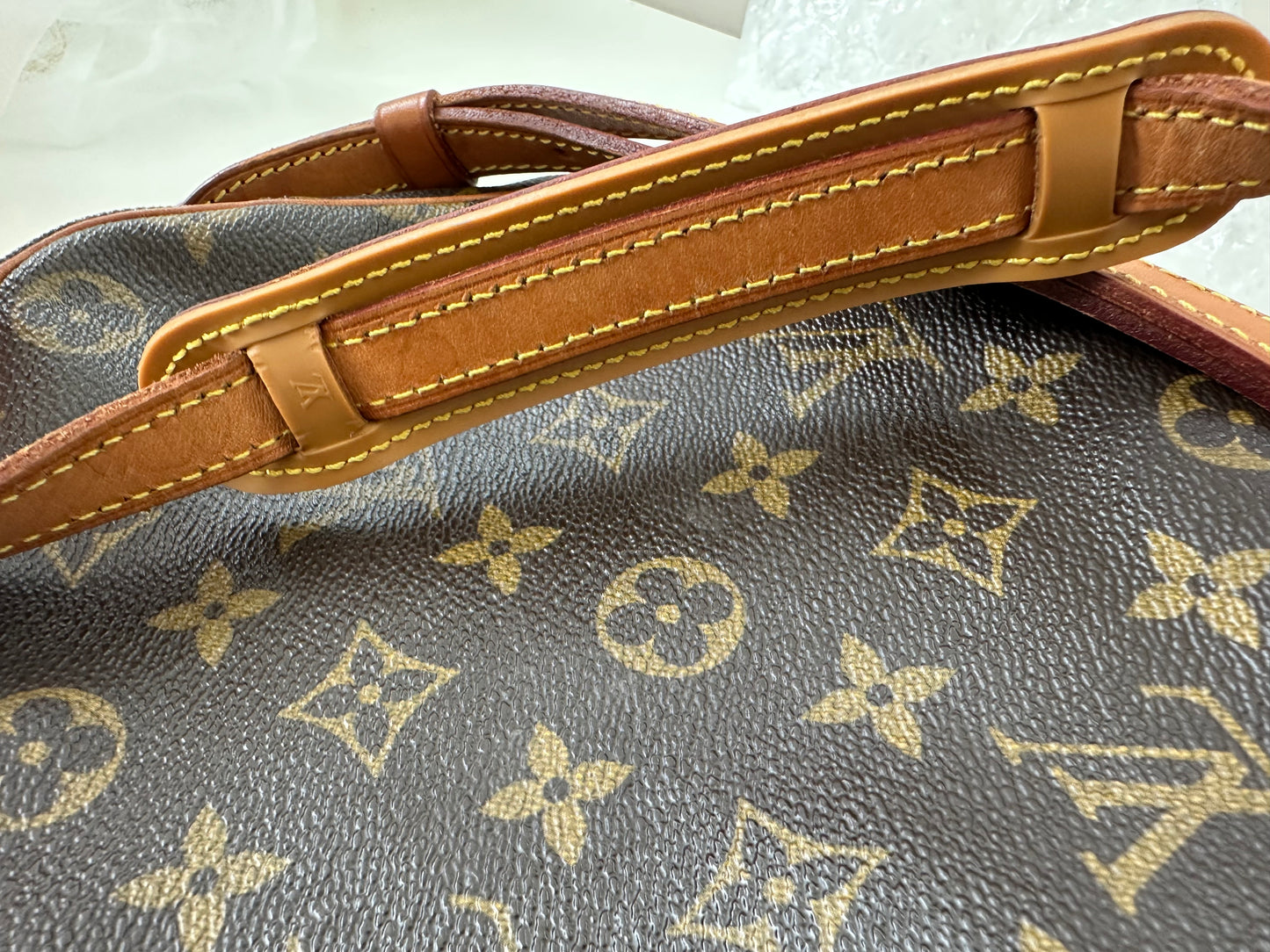 Louis Vuitton Trocadero 30