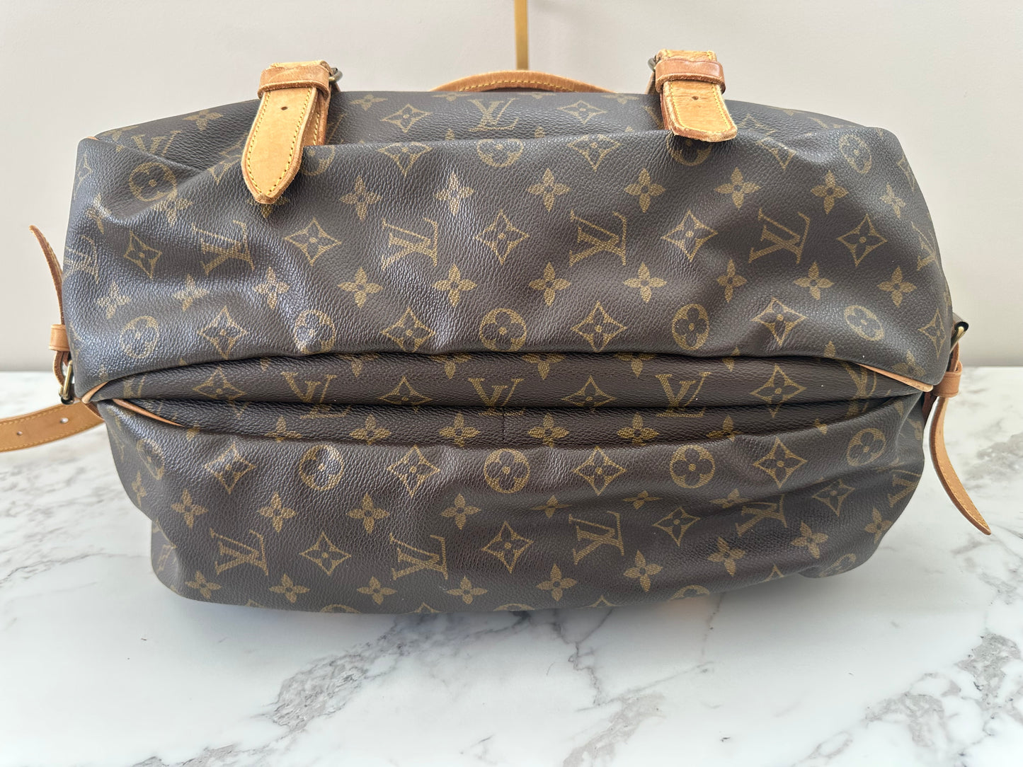 Louis Vuitton Saumur 43