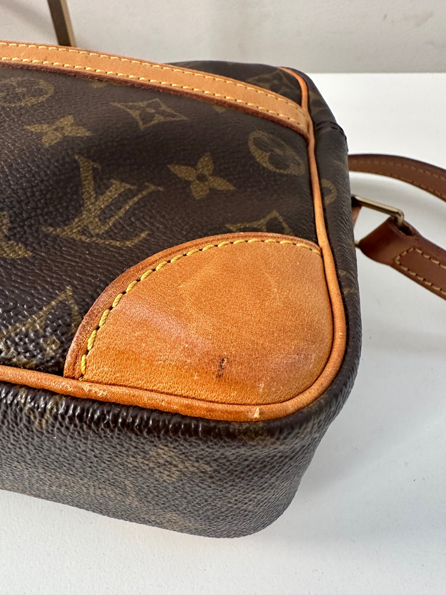 Louis Vuitton Trocadero 27