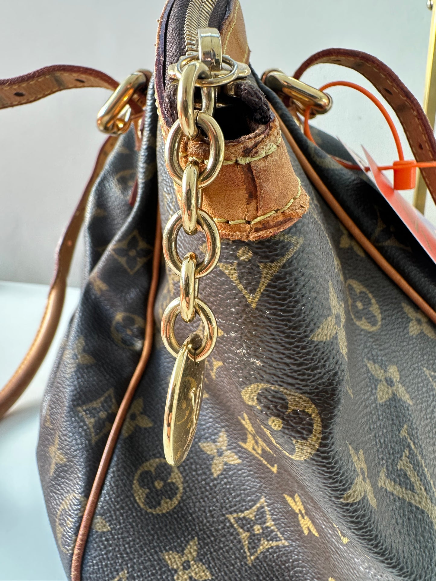 Louis Vuitton Tivoli GM