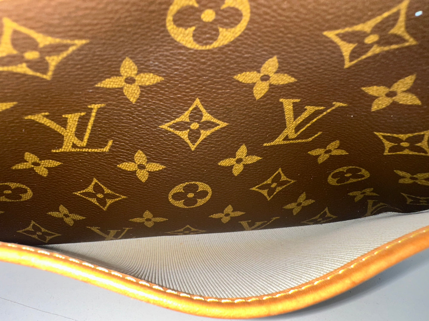 Louis Vuitton Trouville