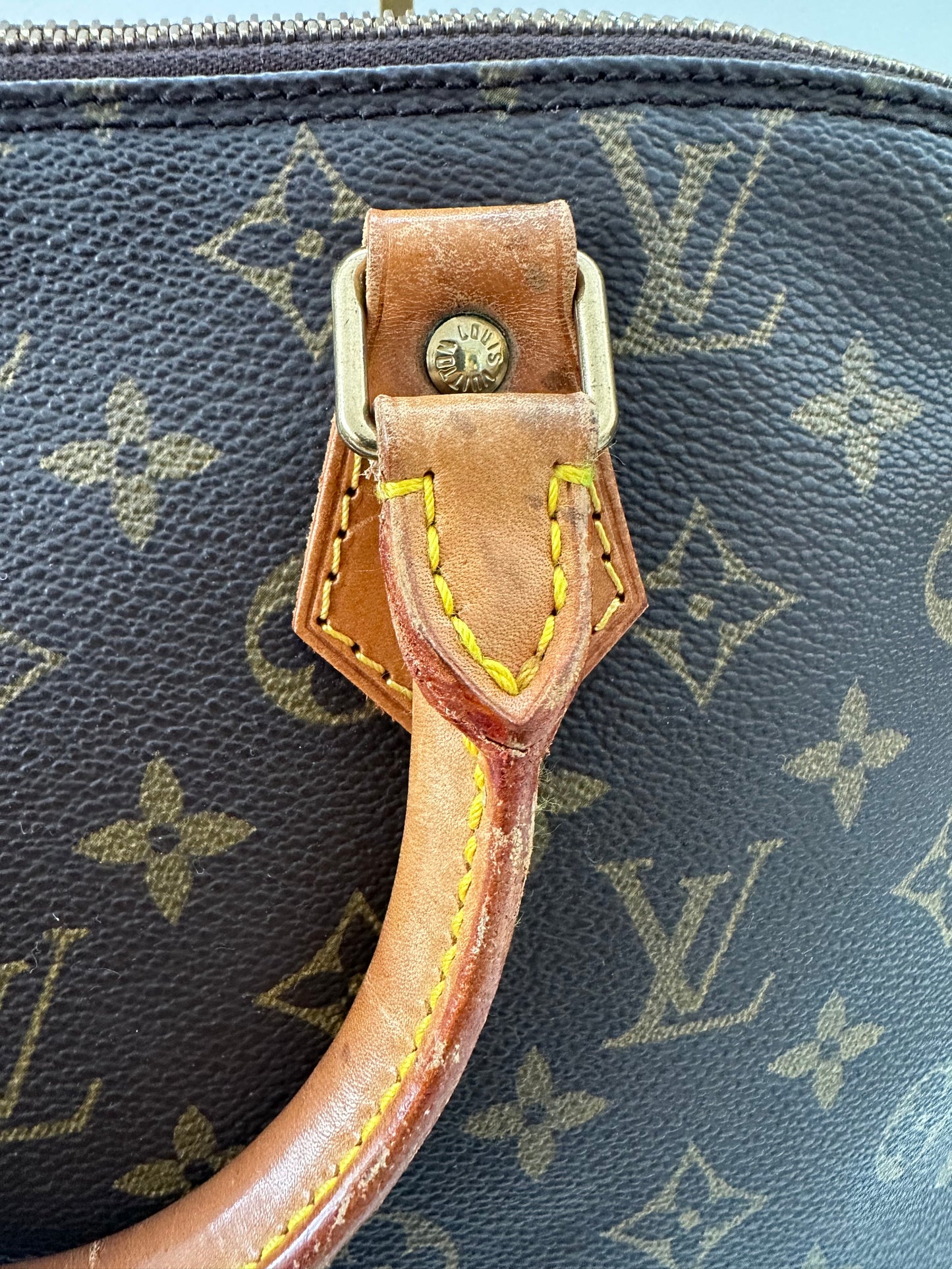 Louis Vuitton Alma
