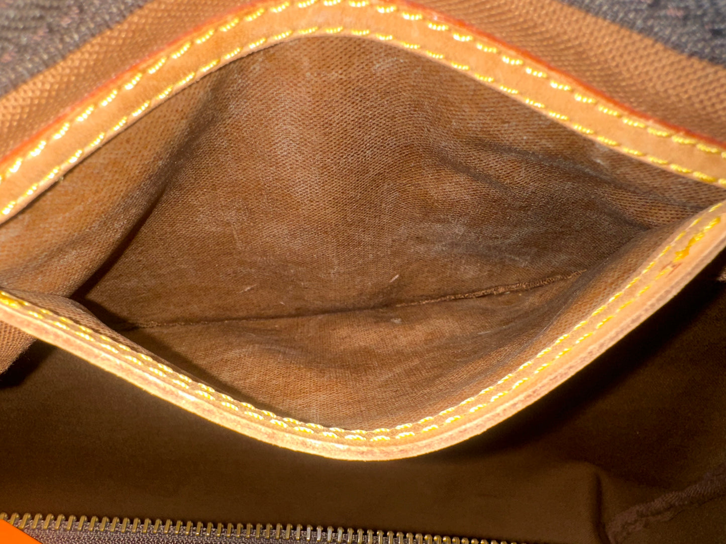 Louis Vuitton Speedy 40