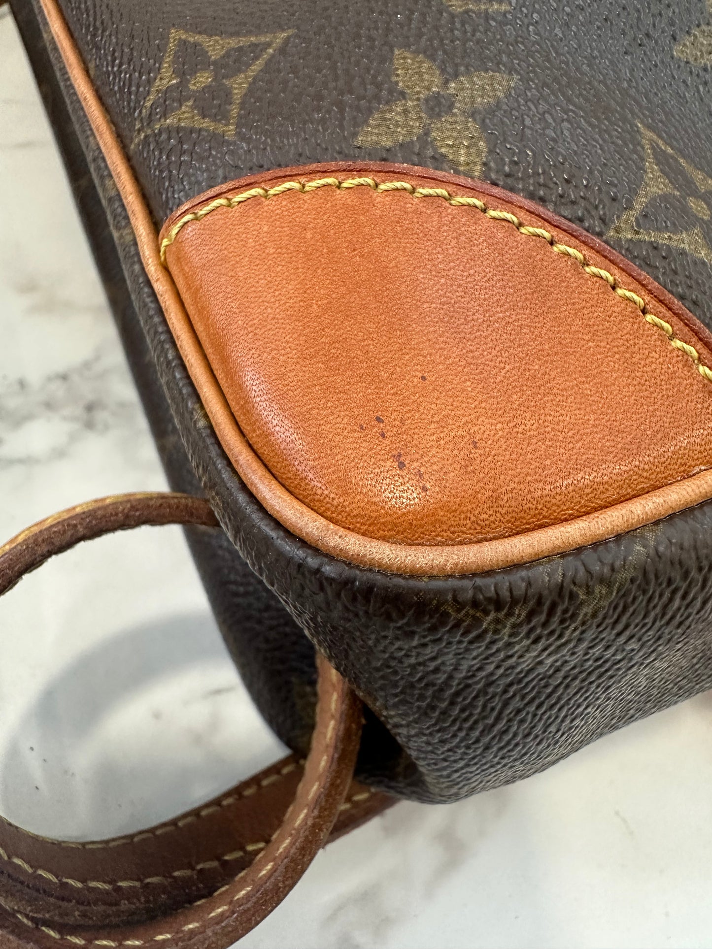 Louis Vuitton Trocadero 30