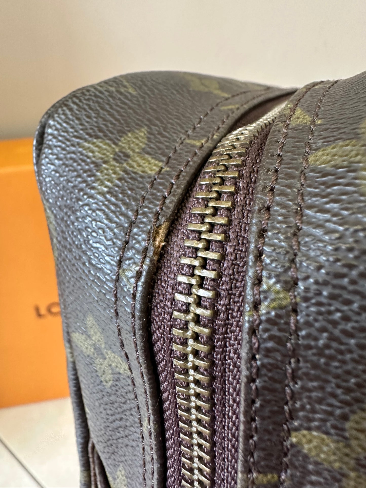 Louis Vuitton Trousse 28