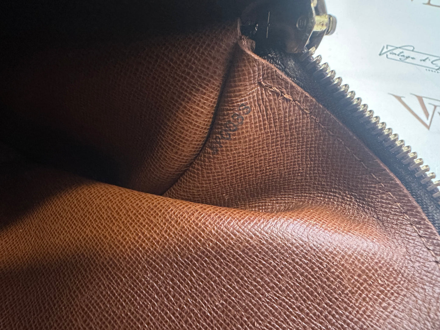 017760 - Louis Vuitton Papillon 26