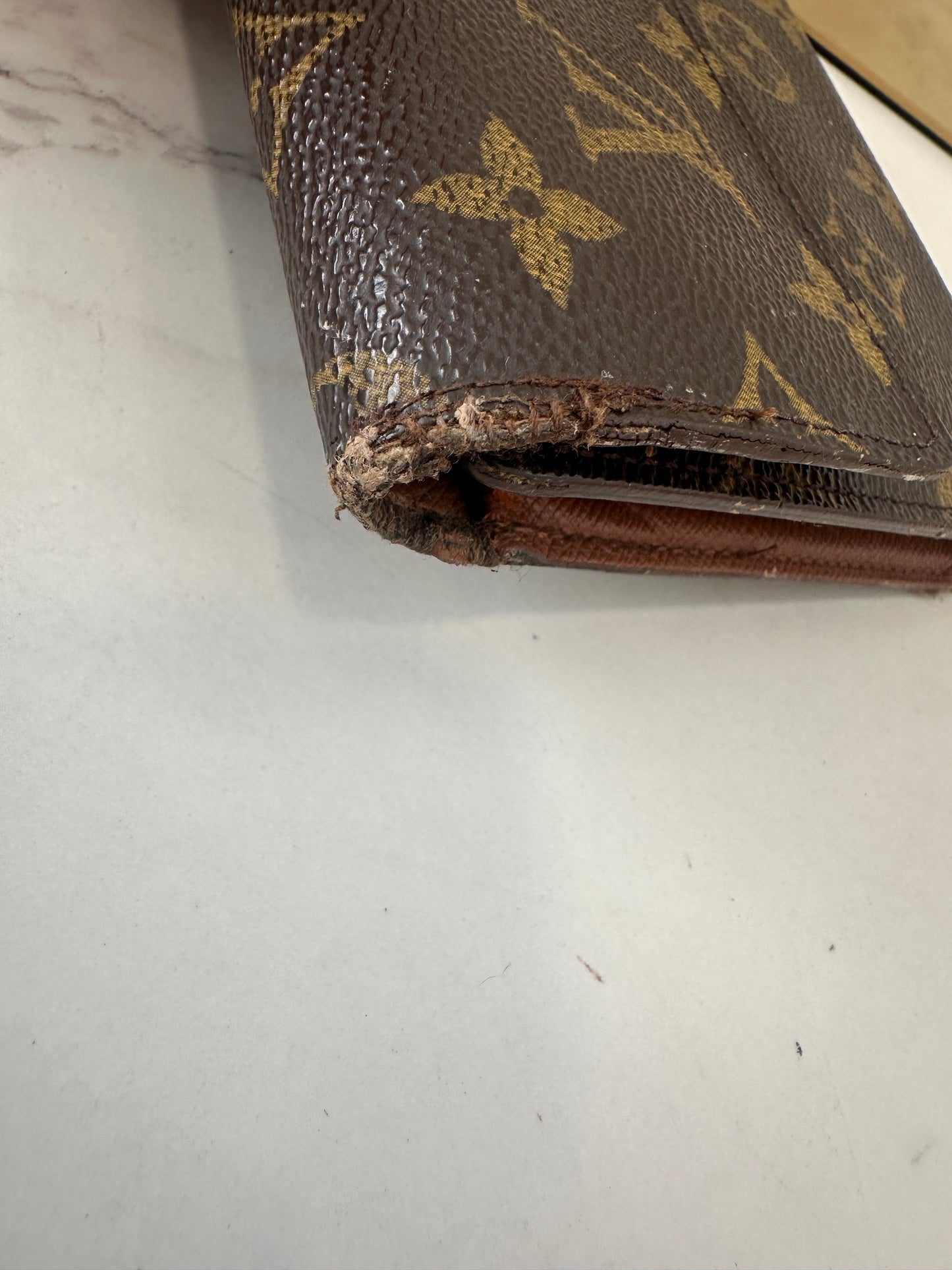 Louis Vuitton Sarah Wallet
