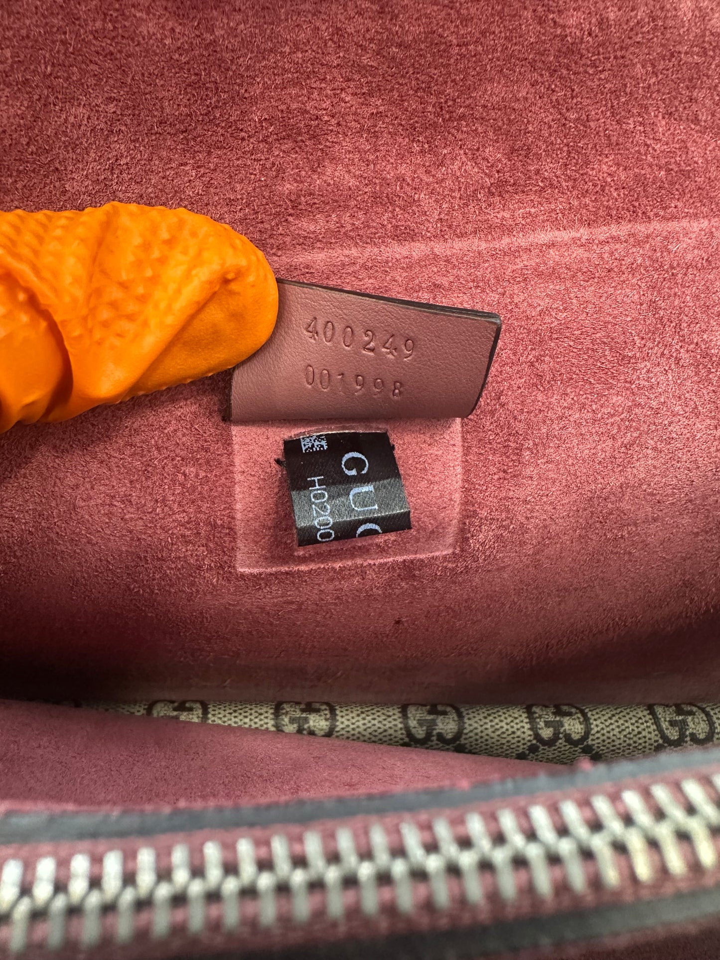 383002 - Gucci Dionysus
