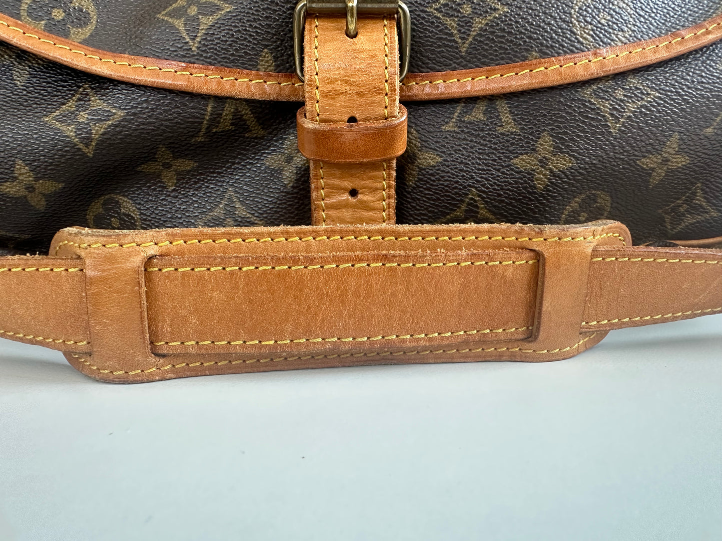 Louis Vuitton Saumur 35