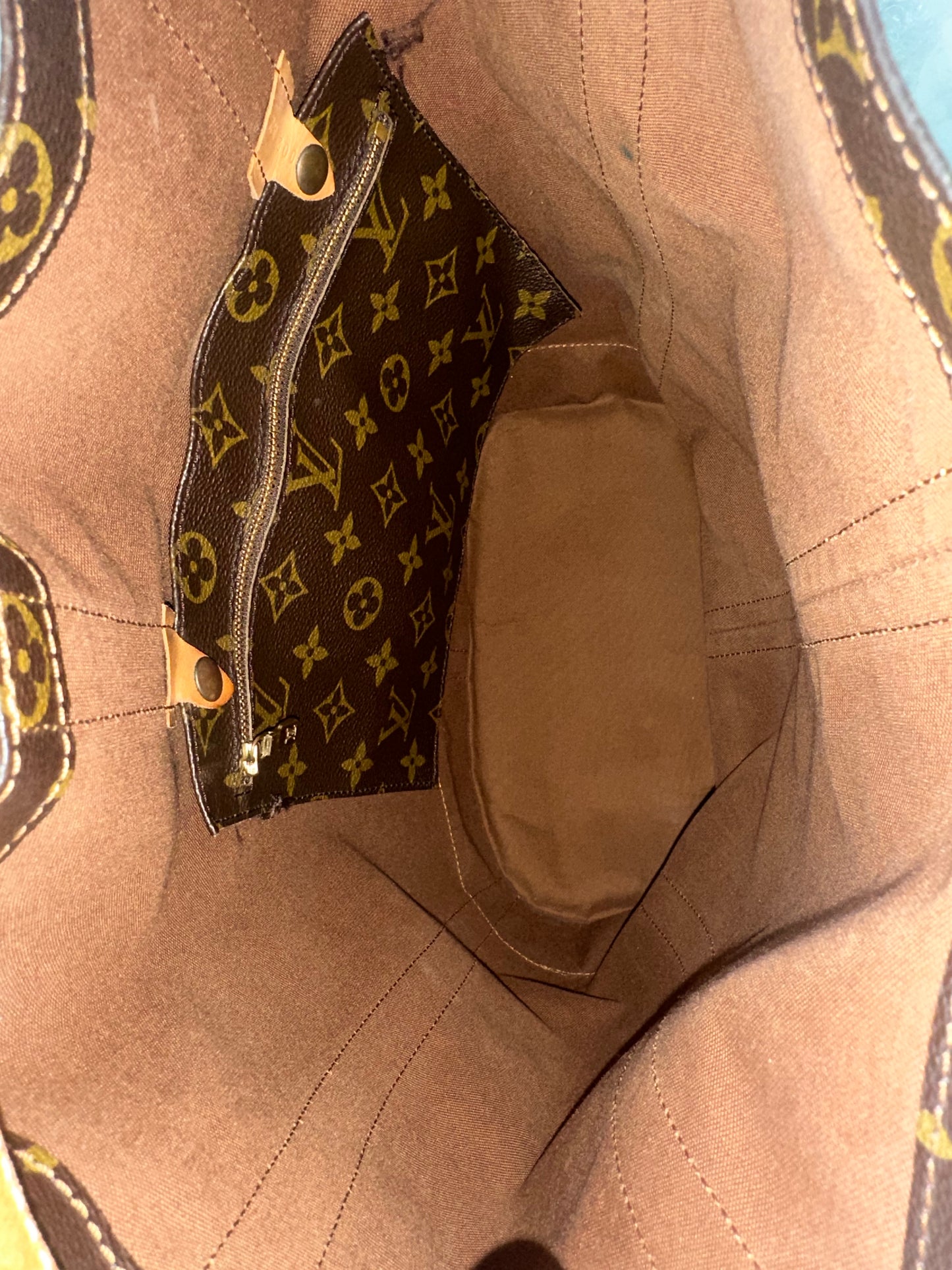 Louis Vuitton Randonnee Gm