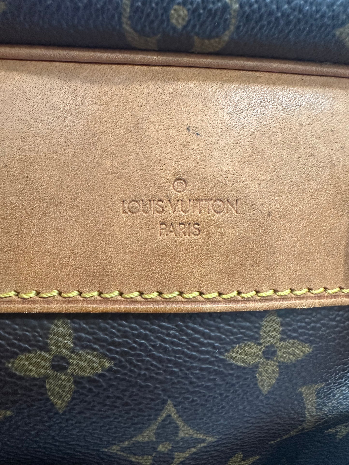 016925 - Louis Vuitton Deauville
