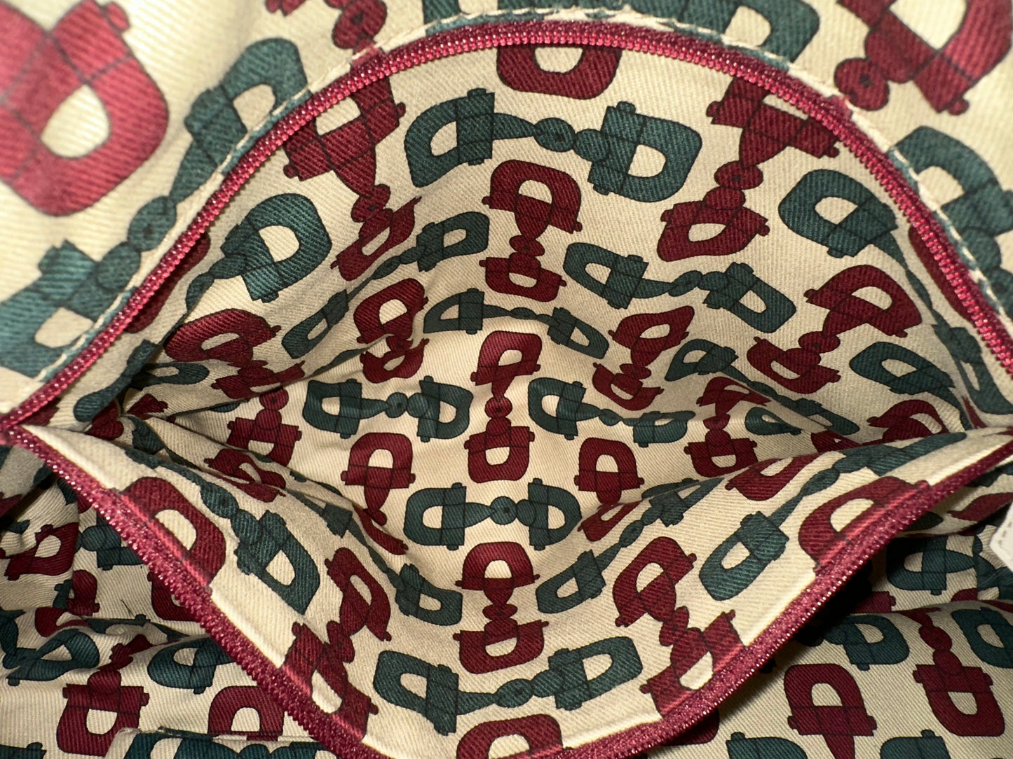Gucci Guccissima Ivory