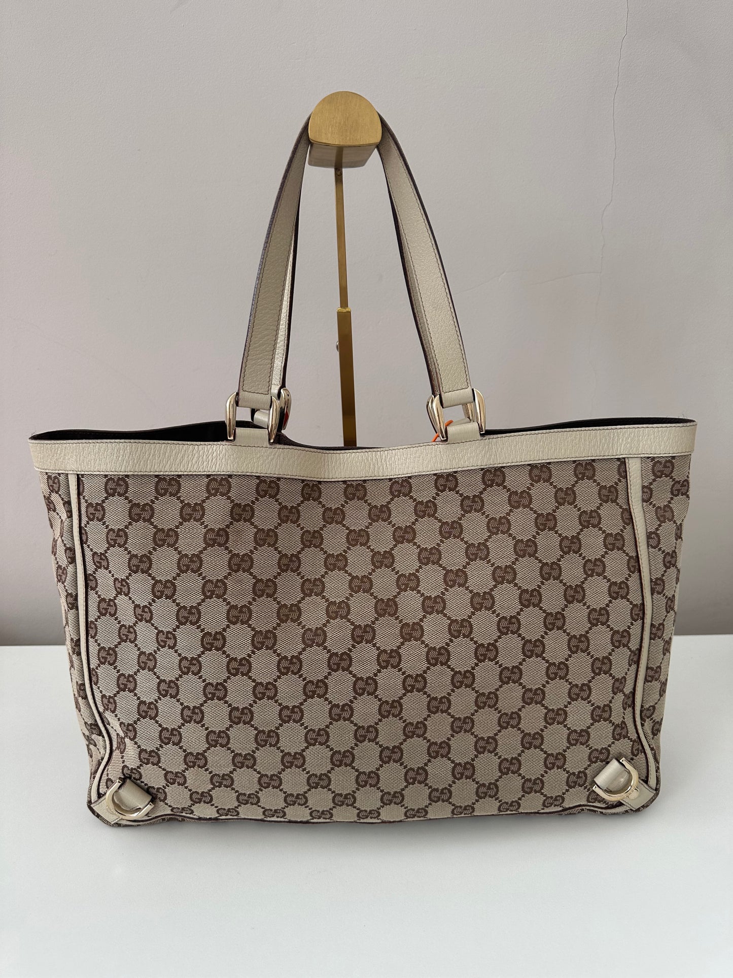 Gucci Abbey GG