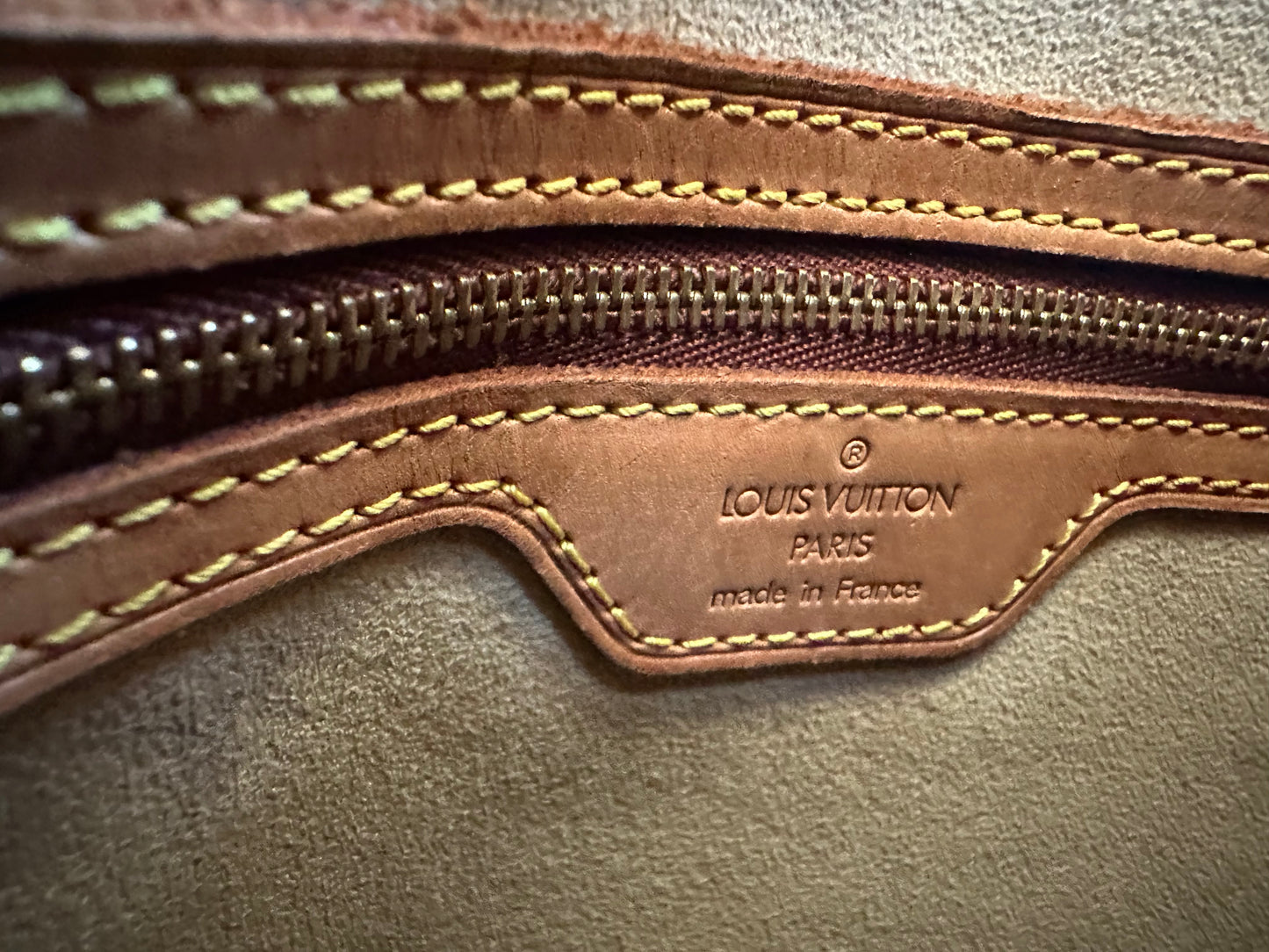 Louis Vuitton Looping GM