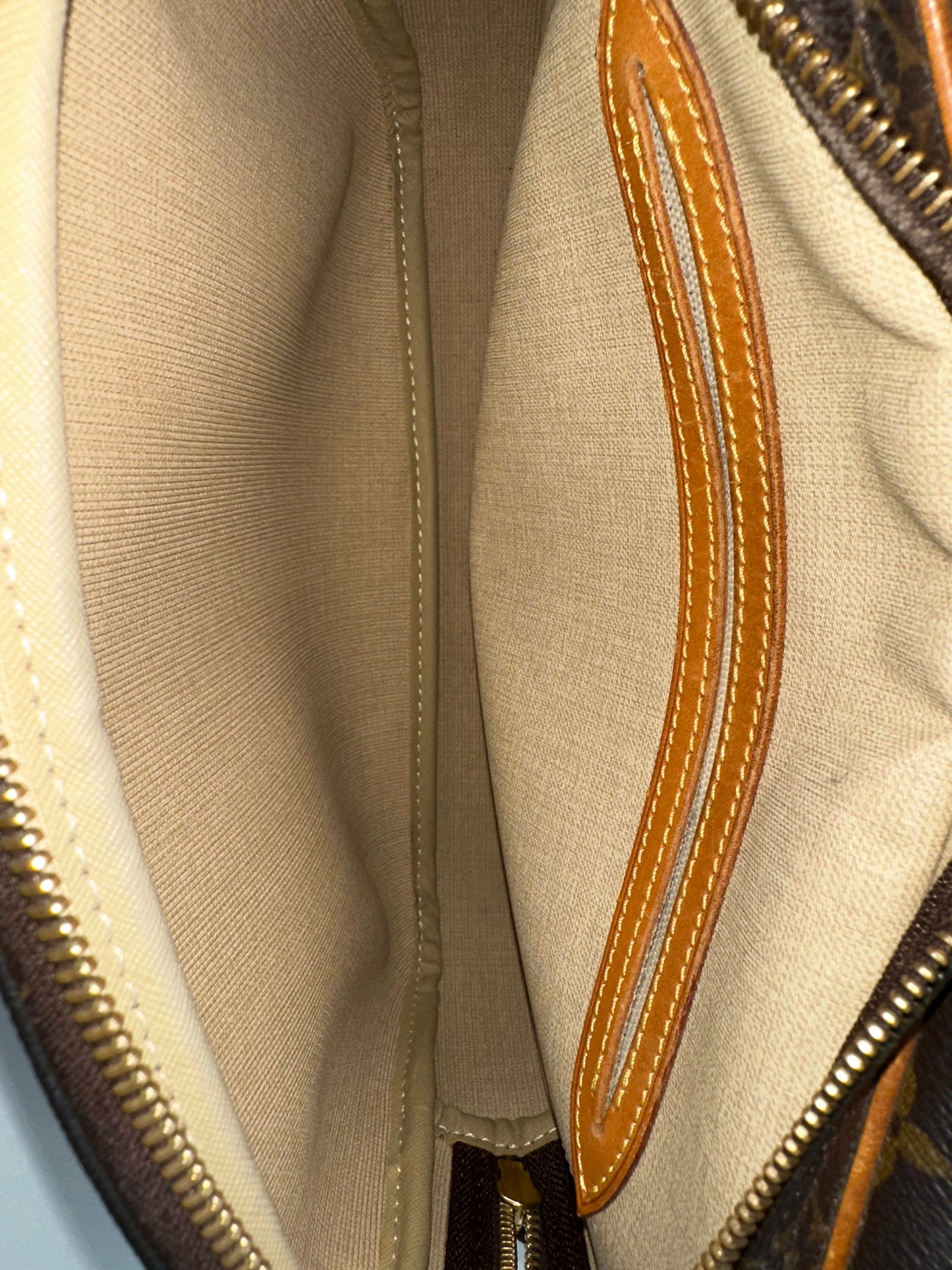 Louis Vuitton Reporter PM