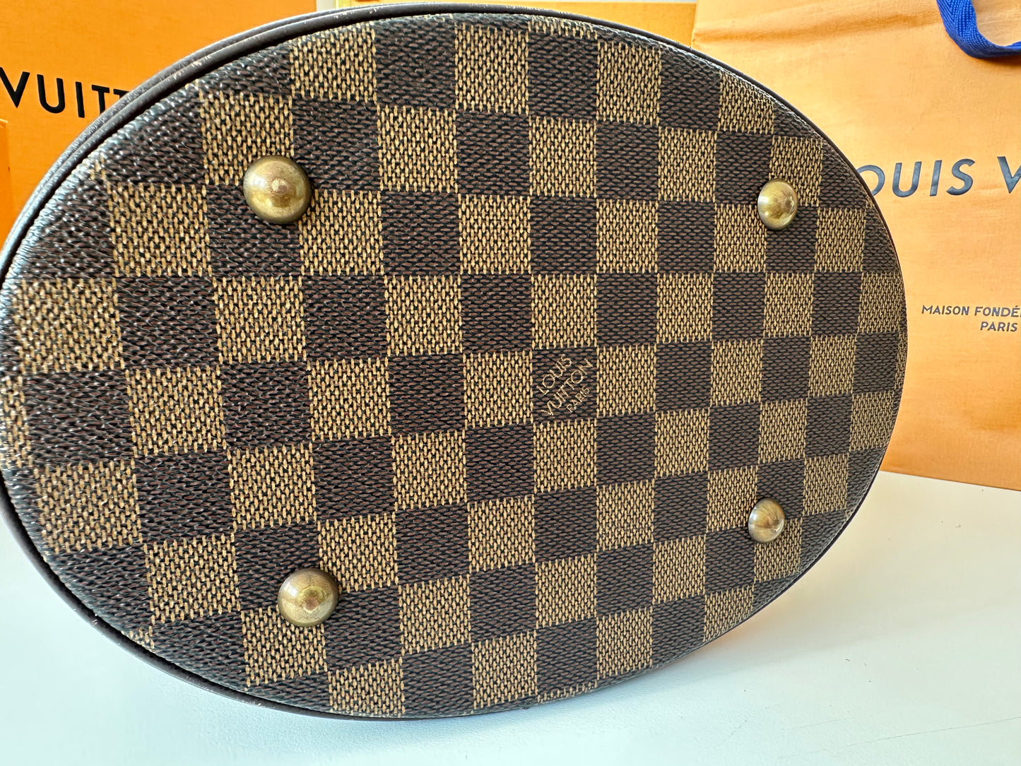 Louis Vuitton Marais