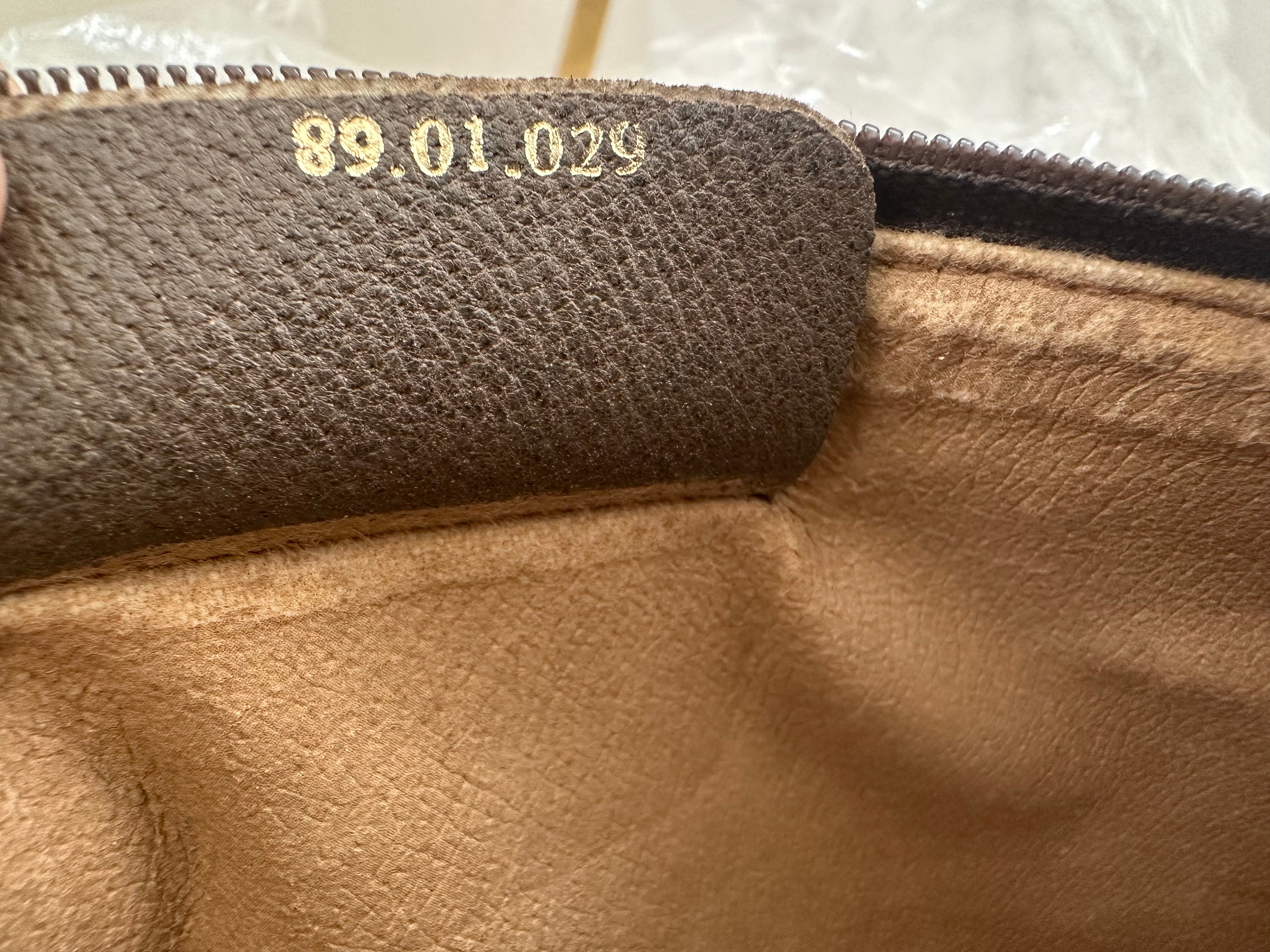 Gucci Pochette Supreme