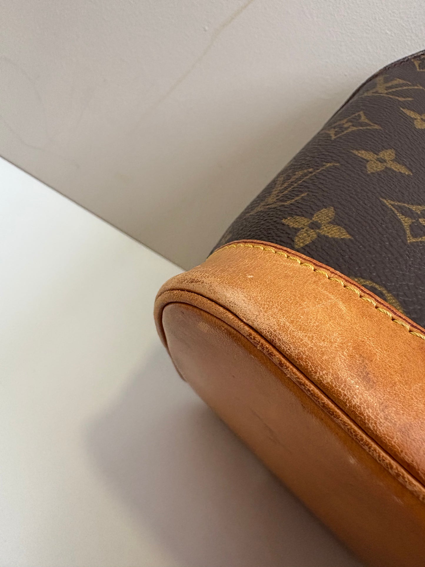 Louis Vuitton Alma