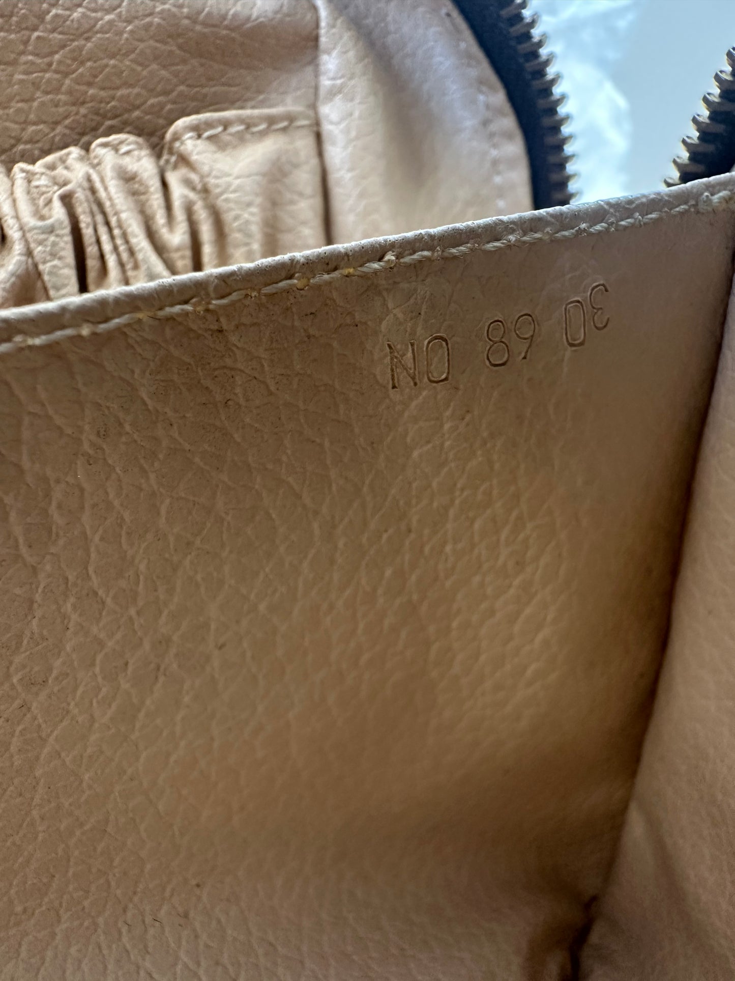 Louis Vuitton Trousse Toilette 28