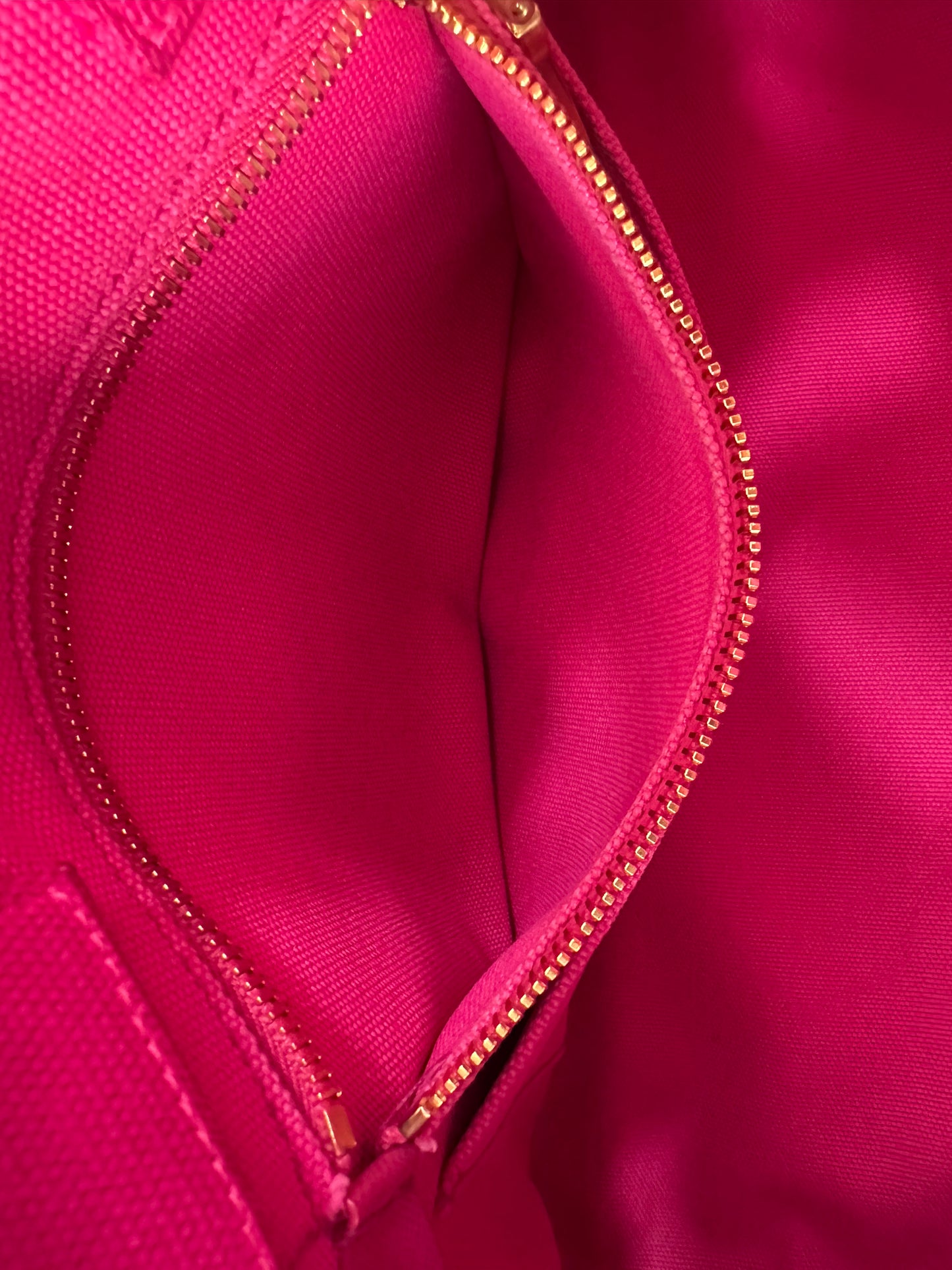 Prada Pink Denim Canapa