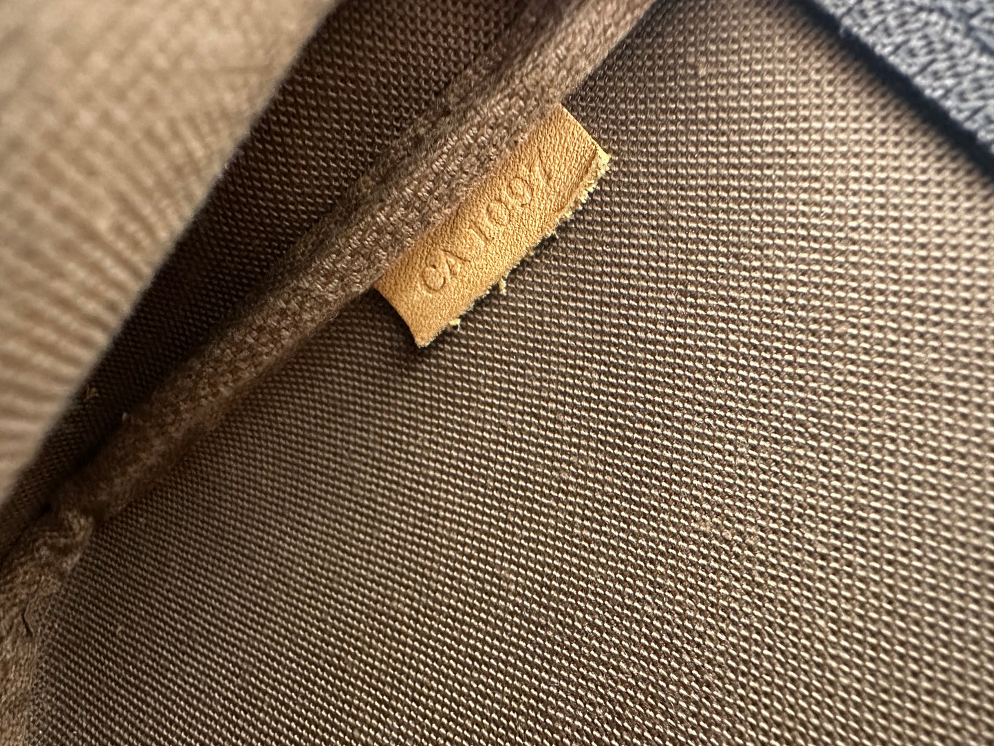 Louis Vuitton Pochette