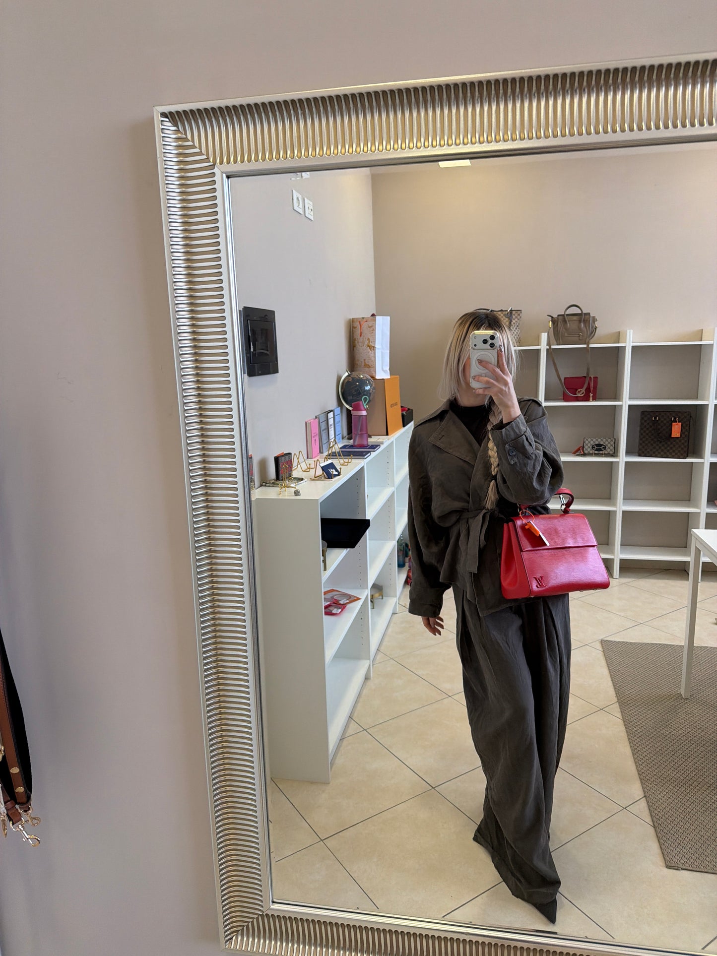 382649 - Louis Vuitton Cluny