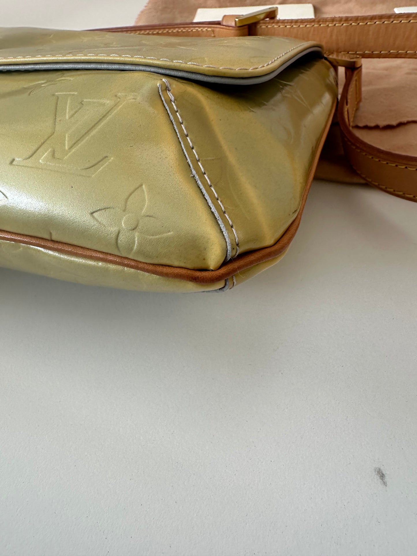 Louis Vuitton Vernis Gold Shoulder