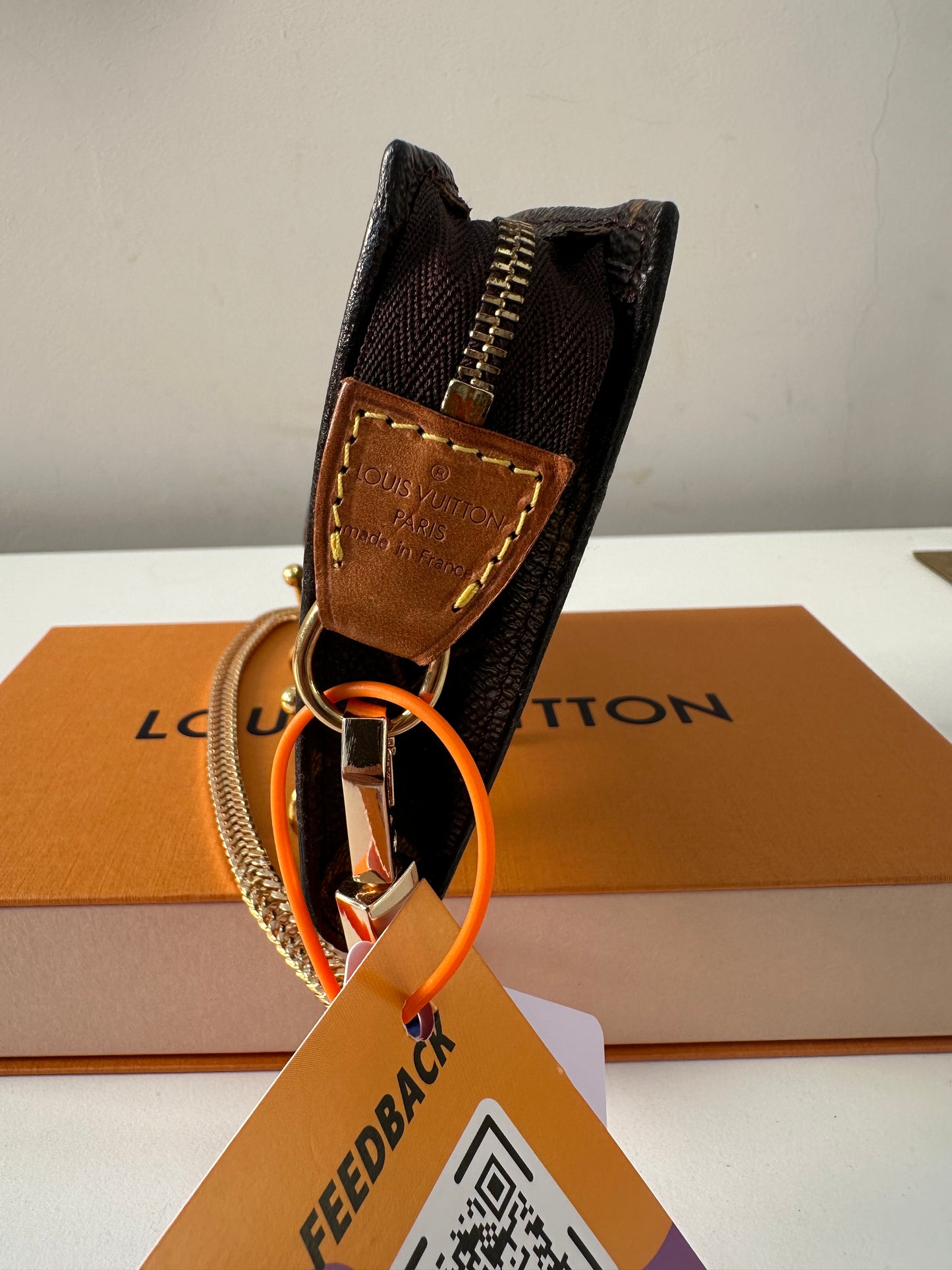 Louis Vuitton Pochette Bucket